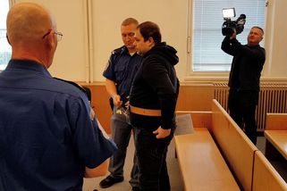 Jednou ranou nožem zabil čtyřletého hocha, dostal 17 let. Chránil jsem další lidi, tvrdil Ústavnímu soudu - Novinky